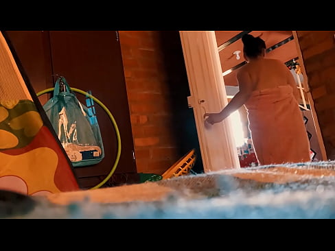 ❤️ My oom volg my in die stort, hy naai my terwyl ek stort. ️❌ Sluts op af.watchhentai.ru ﹏