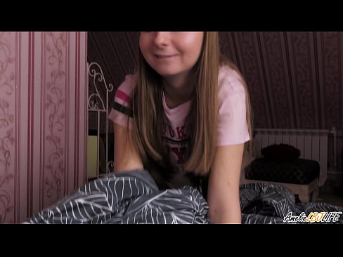 ❤️ Blondie suig haar BFF's diep en kry cum in haar mond ️❌ Sluts op af.watchhentai.ru ﹏